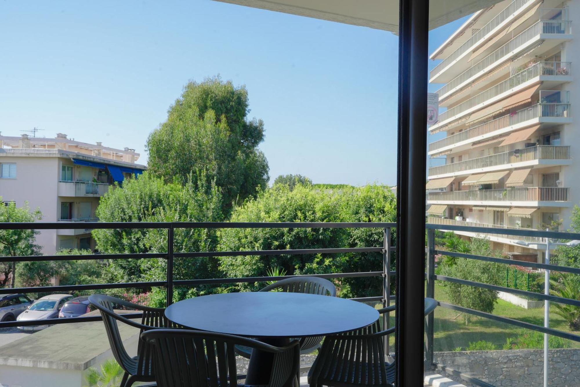 Thalazur Antibes - Residence & Spa Екстер'єр фото